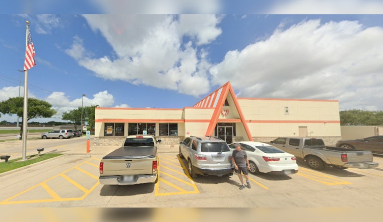 Houston Locals Use Whataburger App as Makeshift Power Outage Tracker After Hurricane Beryl Outage
