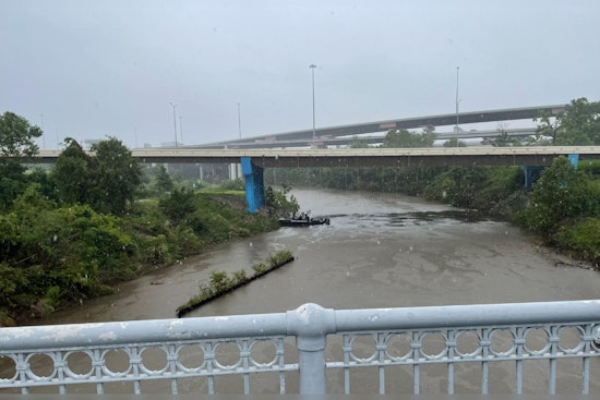 Houston Police Investigate After Body Found in Buffalo Bayou, Foul Play Not Ruled Out