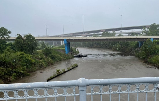 Houston Police Investigate After Body Found in Buffalo Bayou, Foul Play Not Ruled Out