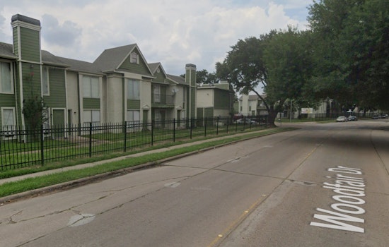 Houston Police Investigate Fatal Shooting of Unidentified Man on Woodfair Drive