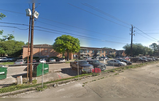 Houston Police Seek Information After Man Found Fatally Shot in Apartment Complex on Beechnut Street