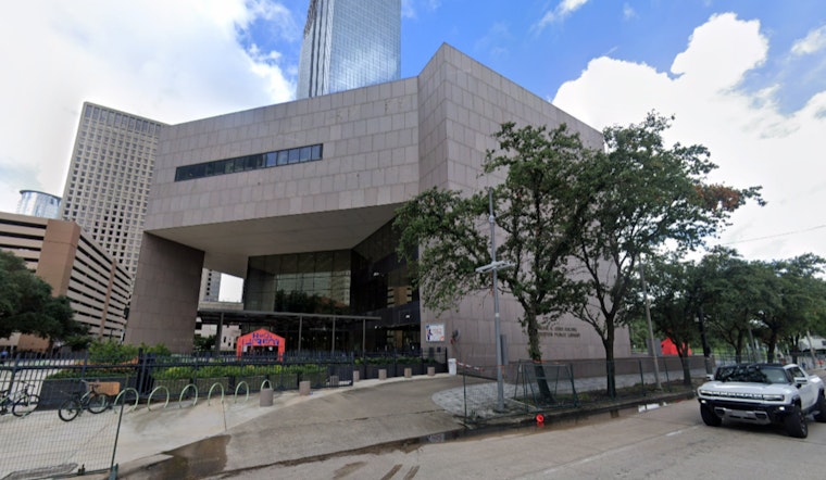 Houston Public Library Receives $200,000 Grant to Enhance Citizenship Classes