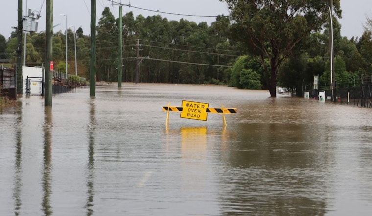 Houston Struggles With Floods and Urges Public to Stay Off Roads in Hurricane Beryl Aftermath
