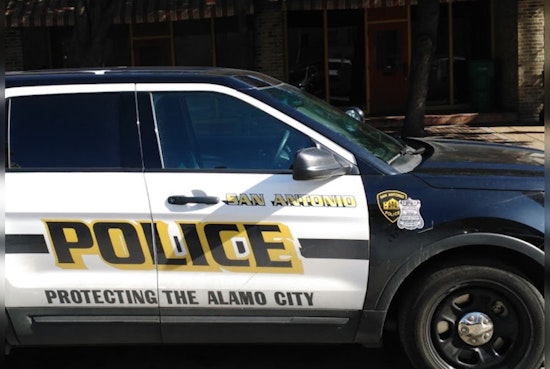 Human Remains Found in Blue Bag Near Thousand Oaks in San Antonio, Sparking Major Police Investigation