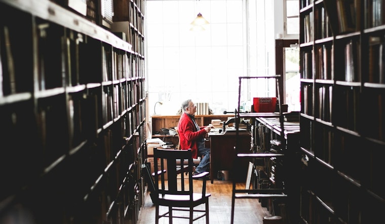 "I Love My Librarian" Award Seeks Submissions to Honor Community Shapers