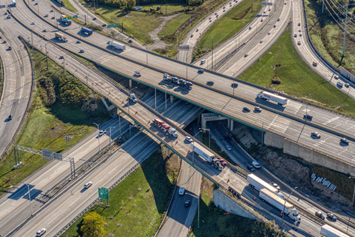 Illinois Tollway Warns of Phishing Scams Posing as Unpaid Toll Texts