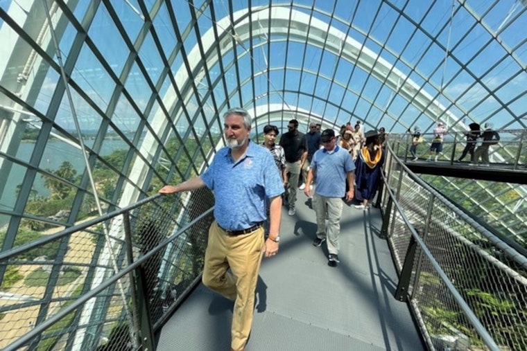 Indiana Governor Eric Holcomb Furthers Global Collaboration with Official Trip to Australia and Singapore