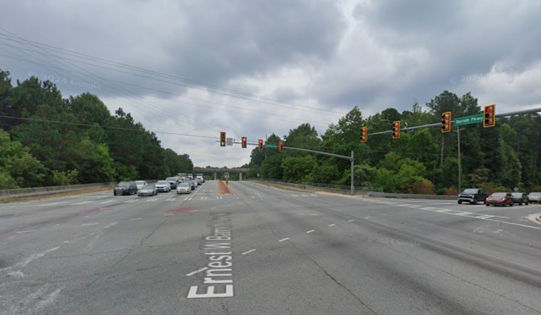 Kennesaw Mourns as Early Morning Crash on Barrett Parkway Claims Life of 20-Year-Old Woman
