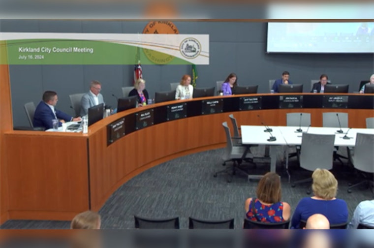 Kirkland City Council Advances Plans for New Flag and Goat Hill Zoning Amendments in Recent Session