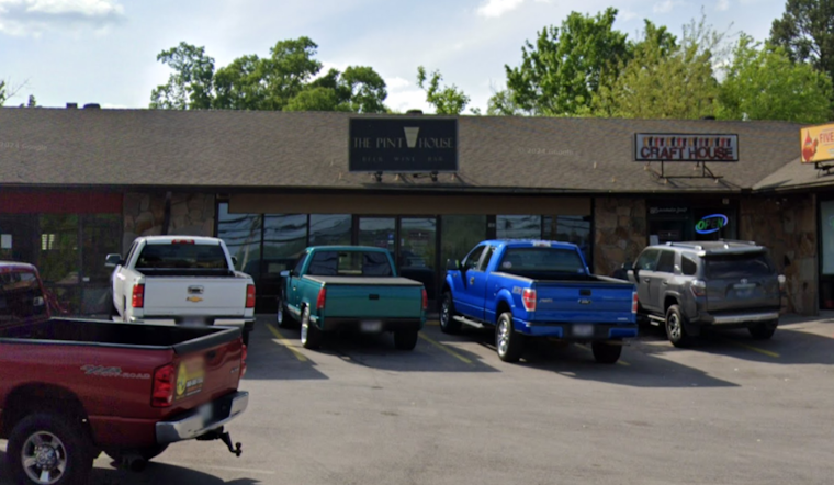 Knoxville Community Shaken: Two Dead, One Wounded in Early Morning Shooting Outside The Pint House