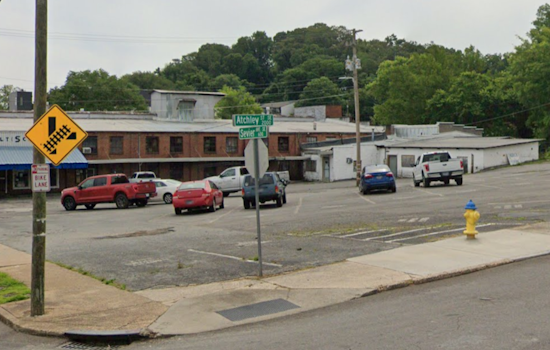 Knoxville Commuters Face Delays as Train Collision with Power Lines Prompts Road Closures