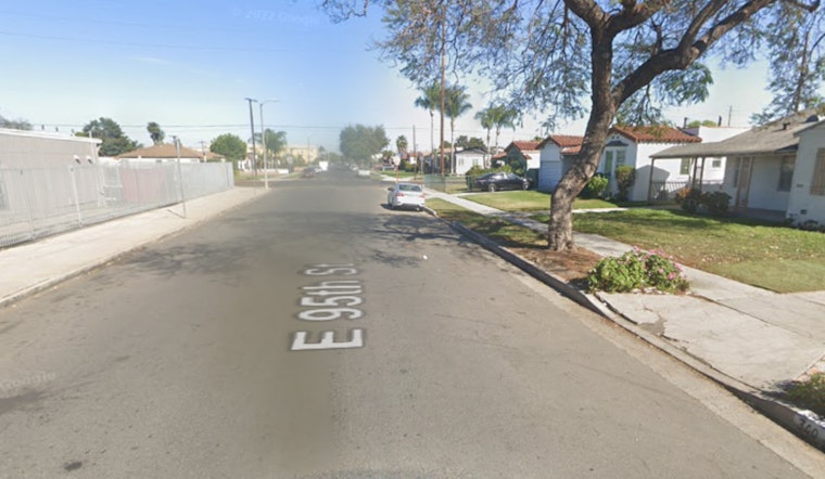 LAFD Extinguishes Fire in Green Meadows Garage, Man Hospitalized for Smoke Inhalation