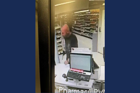 Lake County Sheriff's Office in Pursuit of Armed Suspect After Clermont Walgreens Robbery