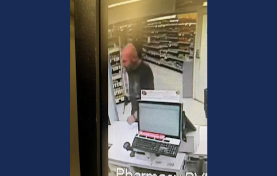 Lake County Sheriff's Office in Pursuit of Armed Suspect After Clermont Walgreens Robbery
