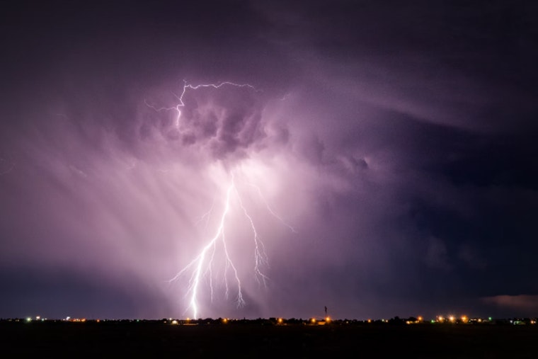 Las Vegas Braces for Thunderstorms and Flash Flood Risk Amid Persistent Heat and Humidity
