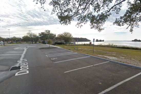 Leesburg Police Investigate as Man's Body Discovered in Lake Harris, Authorities Seek Public's Help