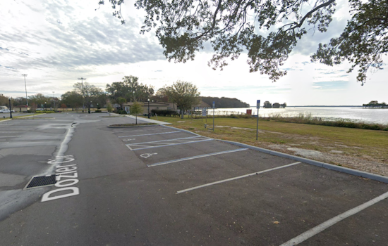 Leesburg Police Investigate as Man's Body Discovered in Lake Harris, Authorities Seek Public's Help