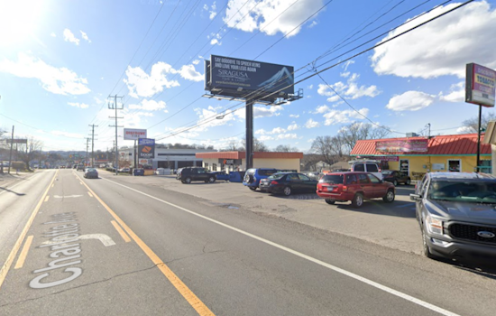 Man Fatally Shot in Parking Lot of La Hispana Bakery on Charlotte Pike, Nashville; Suspects At Large