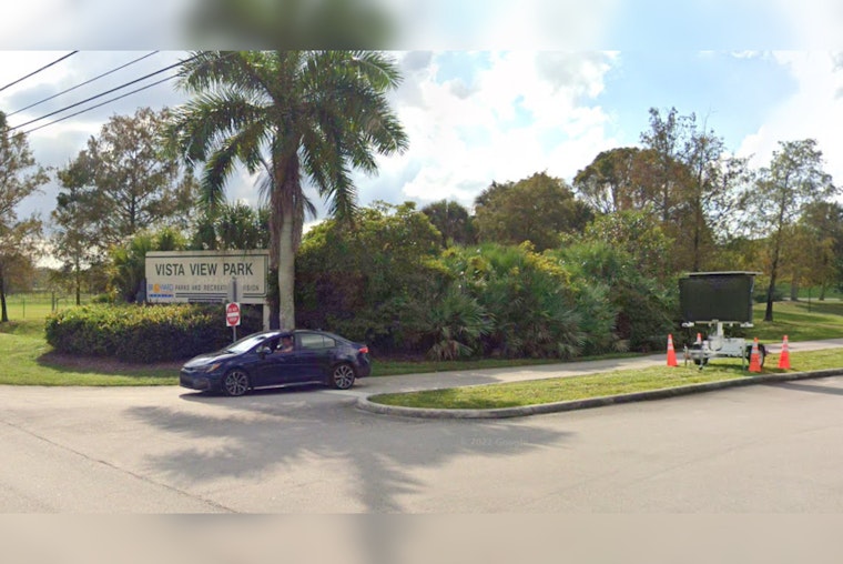 Man Fatally Struck by Lightning at Vista View Park in Davie, Florida