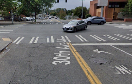Man Fatally Struck by Vehicle in Seattle's Lake City, Police Launch Homicide Probe