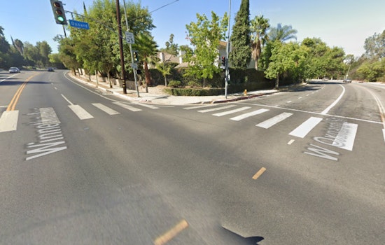 Man Found Dead from Multiple Stab Wounds in Woodland Hills, LAPD Investigating
