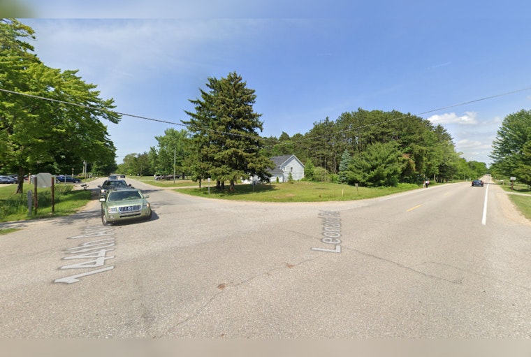 Man Hospitalized After Rollover Accident in Ottawa County, Investigation Underway