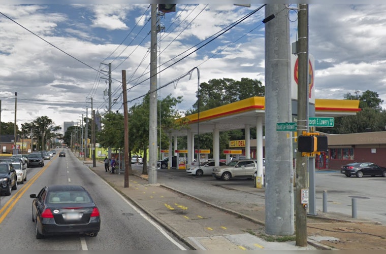 Man Hospitalized, Suspect Detained Following Stabbing on Joseph E. Lowery Boulevard in Atlanta