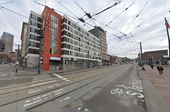 Man Injured in Shooting Incident in Seattle's Chinatown-International District, Suspect at Large