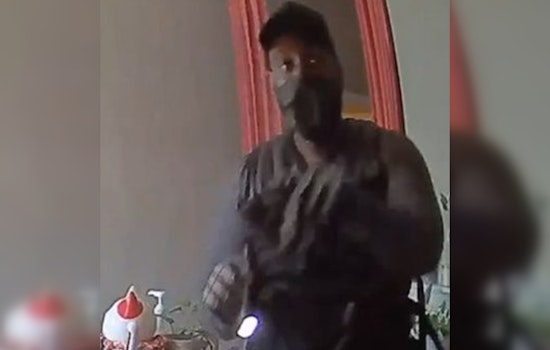 Man Posing as Police Officer Suspected of Robbing Georgia Massage Parlor, Tyrone Police Seek Public's Help