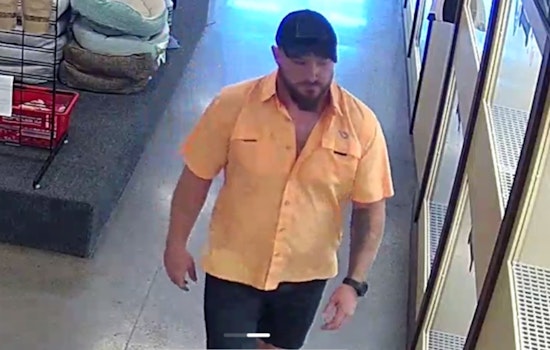 Man Sought in Murfreesboro for Allegedly Recording Woman at Plato's Closet Changing Room