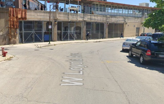 Man Stabbed on CTA Red Line Near Loyola Station in Chicago, Assailant at Large