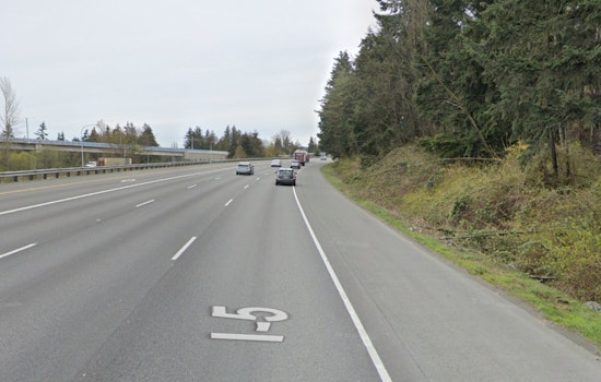 Marysville Pedestrian Seriously Injured After Being Struck by Semi on I-5 in Mountlake Terrace