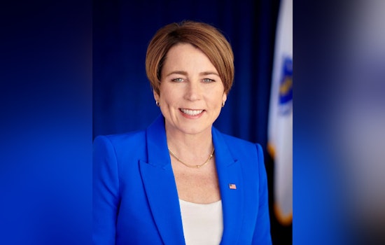 Massachusetts Governor Healey Cautiously Advises Biden on Reelection Bid Amidst Democratic Divisions