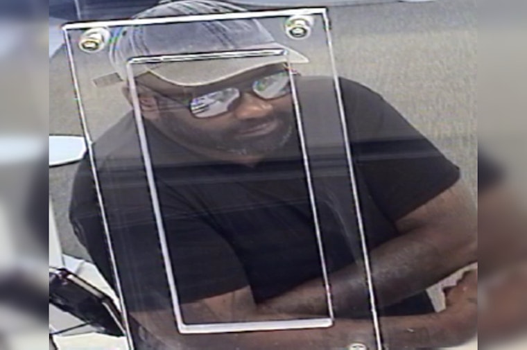 Metropolitan Police Seek Public Help to Identify Suspect in Pennsylvania Avenue Bank Theft