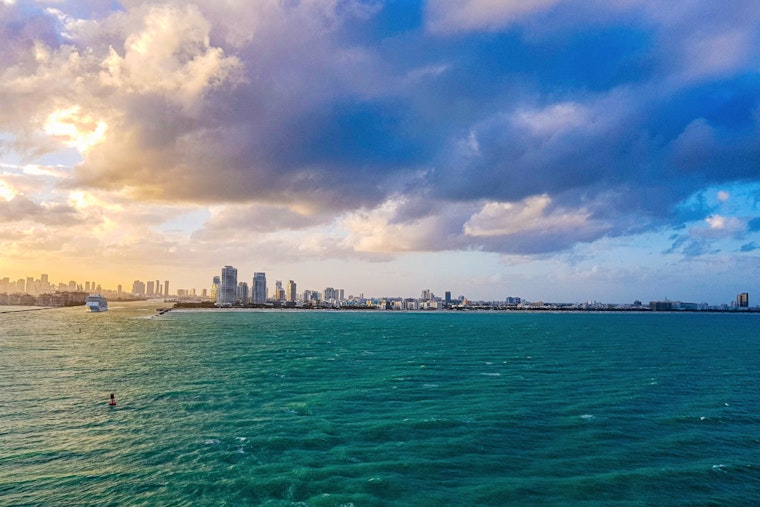 Miami Heat Advisory Issued Amid Sizzling Temperatures and Possible Independence Day Rainstorms