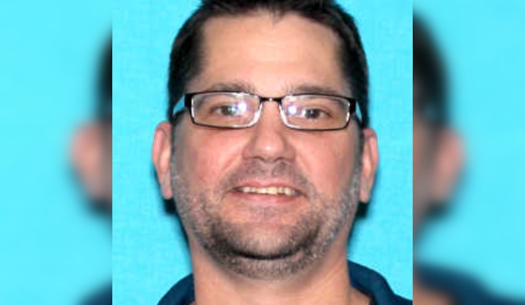 Michigan State Police in Pursuit of Convicted Felon in Grand Rapids for Multiple Felony Warrants