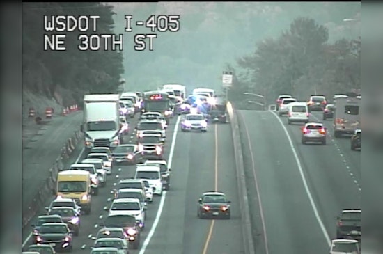 Multi-Vehicle Crash on I-405 Near Bellevue Clears, No Injuries Reported