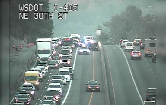 Multi-Vehicle Crash on I-405 Near Bellevue Clears, No Injuries Reported
