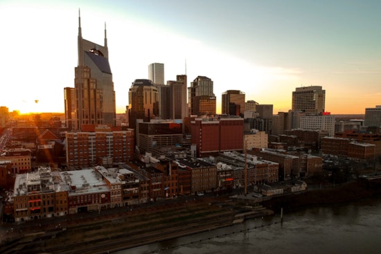 Nashville Braces for Intense Heat and Sunny Days with Occasional Rainfall Chances
