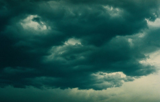 Oahu Braces for Strong Winds and Showers as Trade Winds Intensify Across Hawaiian Islands