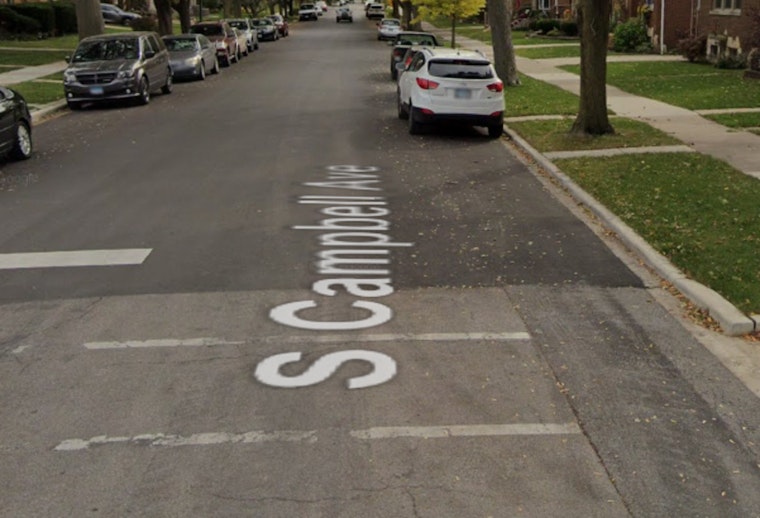 Off-Duty Chicago Officer Involved in Shootout During Attempted Robbery in Morgan Park Neighborhood