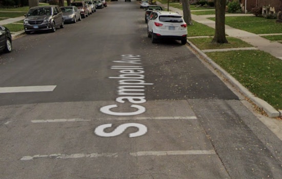 Off-Duty Chicago Officer Involved in Shootout During Attempted Robbery in Morgan Park Neighborhood