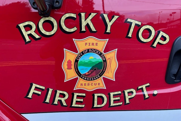 One Dead, Three Injured in Fiery Vehicle Incident in Rocky Top, Authorities Investigate Cause