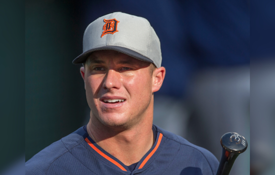 Orioles Catcher James McCann Powers Through After Fastball to Face, Helps Secure 11-5 Win Over Blue Jays