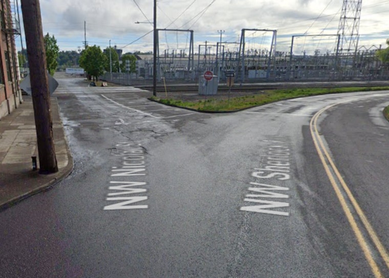 Pedestrian Fatally Struck by Train in Northwest Portland, Investigation Underway