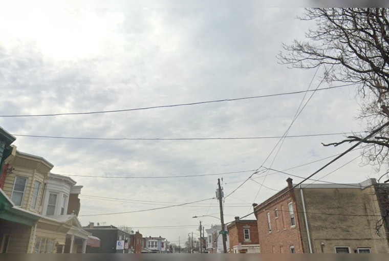 Philadelphia Braces for Showers and Thunderstorms with High Humidity Levels