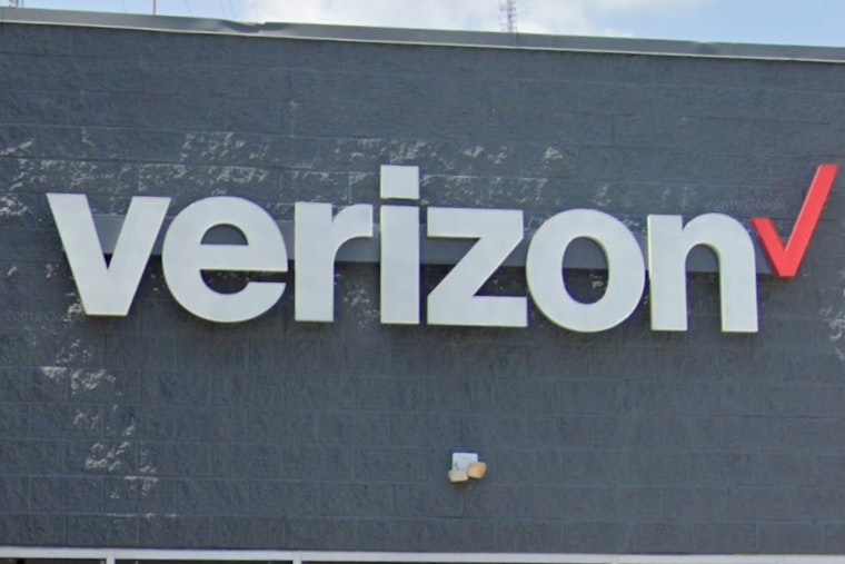 Philadelphia Mayor Cherelle L. Parker Announces Renewed Franchise Agreement with Verizon at City Hall