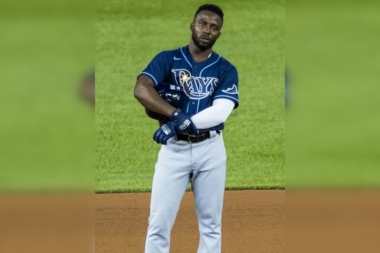 Randy Arozarena Makes Waves in Mariners Debut with On-Field Performance and Viral Victory Dance
