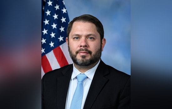 Rep. Gallego Announces $400 Million Investment in Peoria, AZ, Bolstering Semiconductor Manufacturing and Job Creation