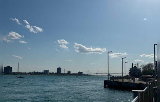 Salvage Efforts Underway for Stranded Pleasure Boat in Detroit River